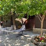 - Apollon Hotel Delphi