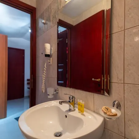 Hotel - Apollon 2*