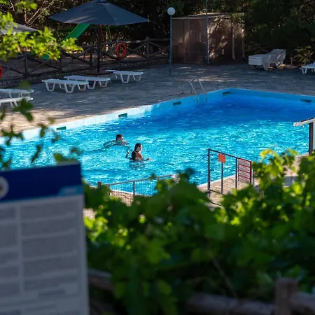 - Apollon Hotel 2*