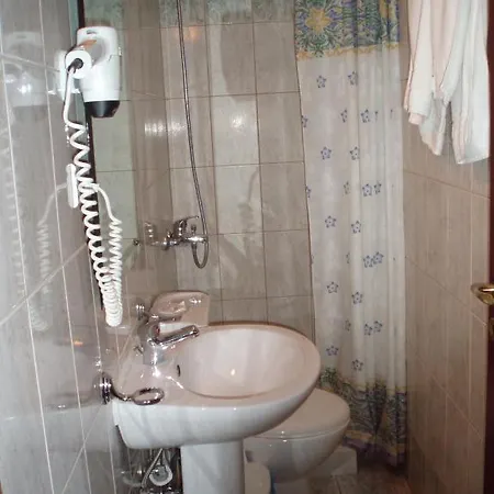 Hotel - Apollon 2*