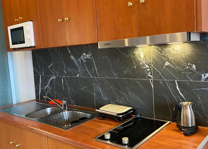 - Apollon Ξενοδοχείο